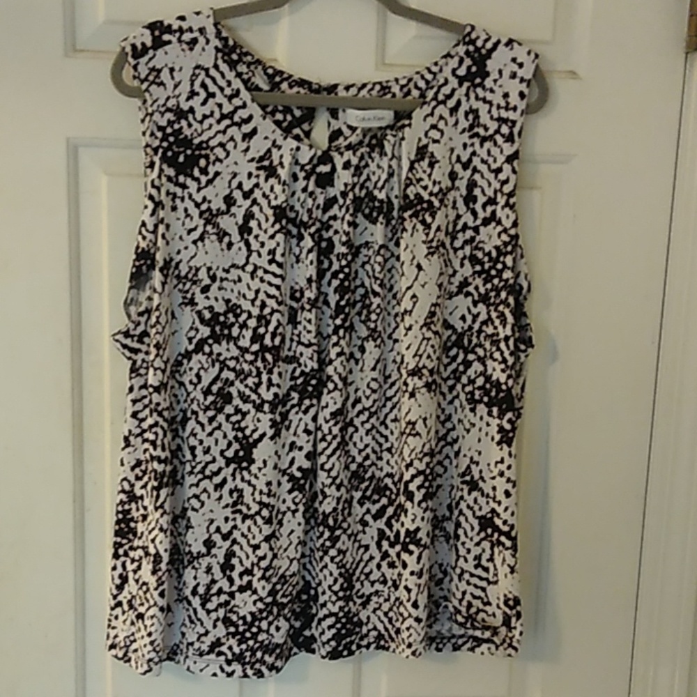 Calvin Klein sleeveless shell 2X